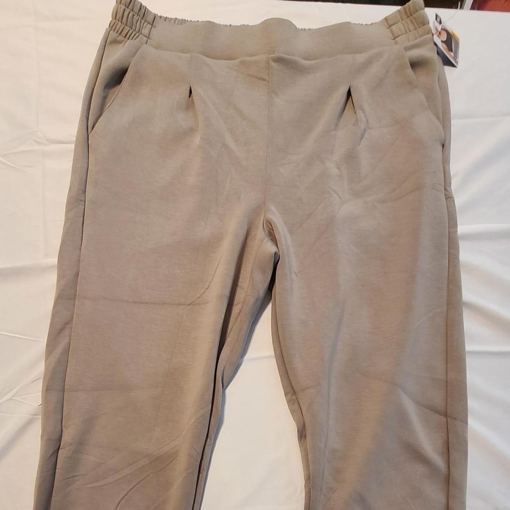 Avia Gray Scuba Joggers